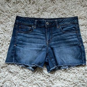 American Eagle Cutoff Stretchy Short Size 10